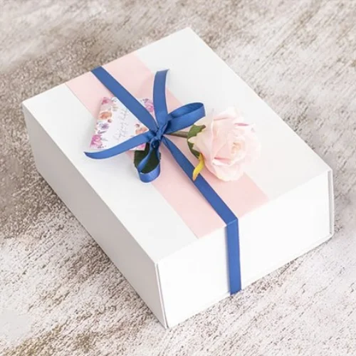 Rigid gift boxes with lids for premium packaging.